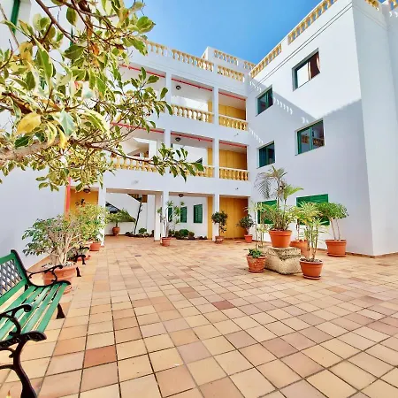 Mar Apartment *